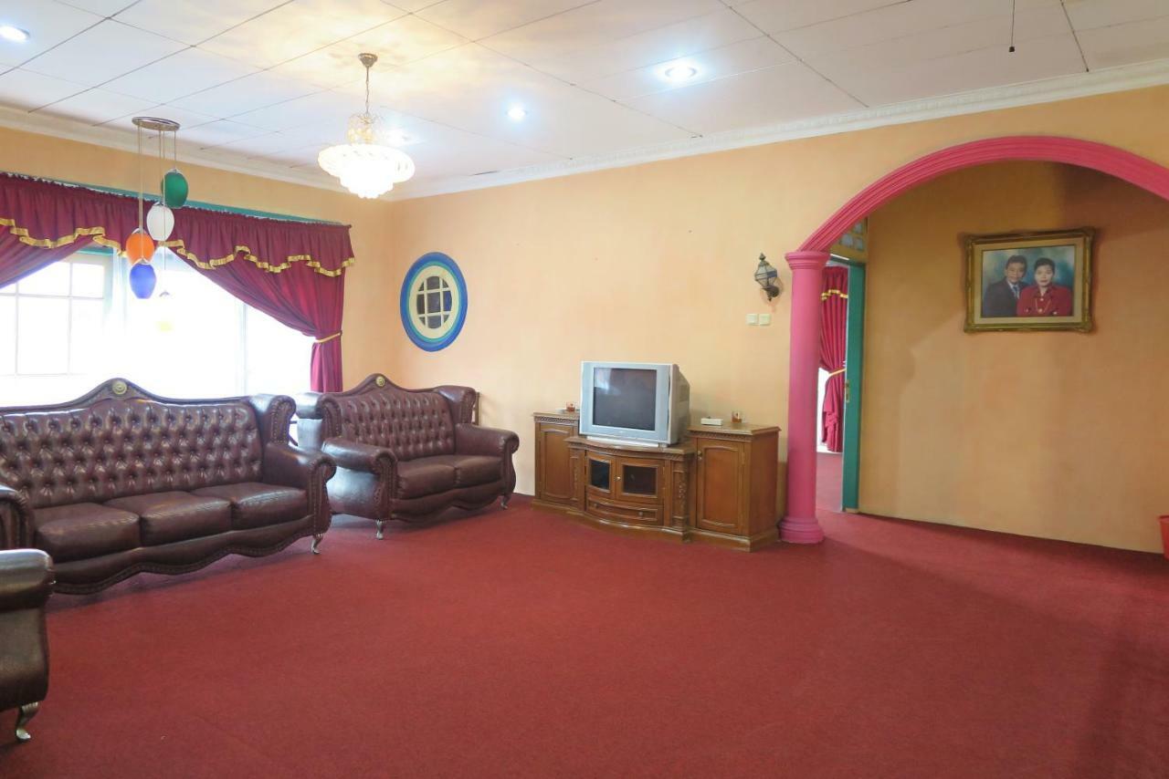 Villa Tiandiva Cisarua Εξωτερικό φωτογραφία