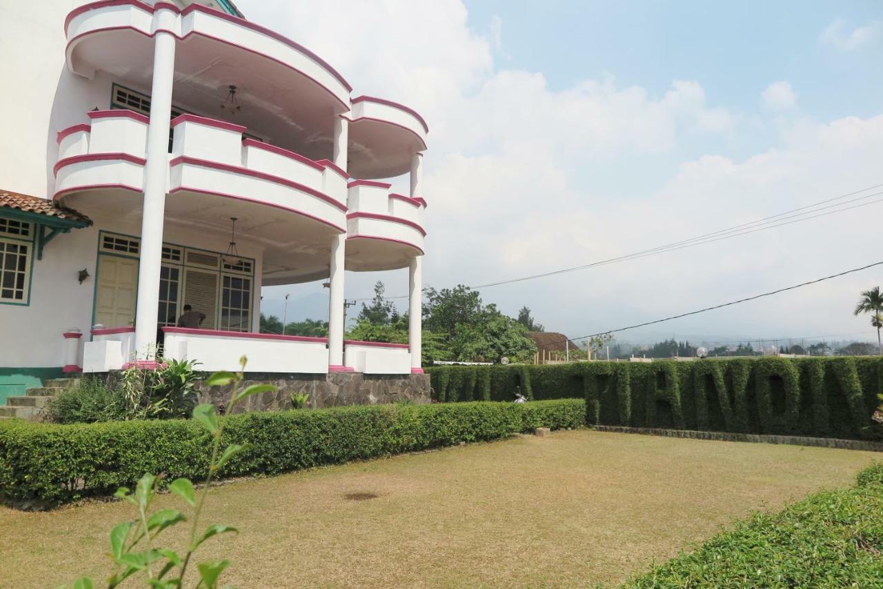 Villa Tiandiva Cisarua Εξωτερικό φωτογραφία