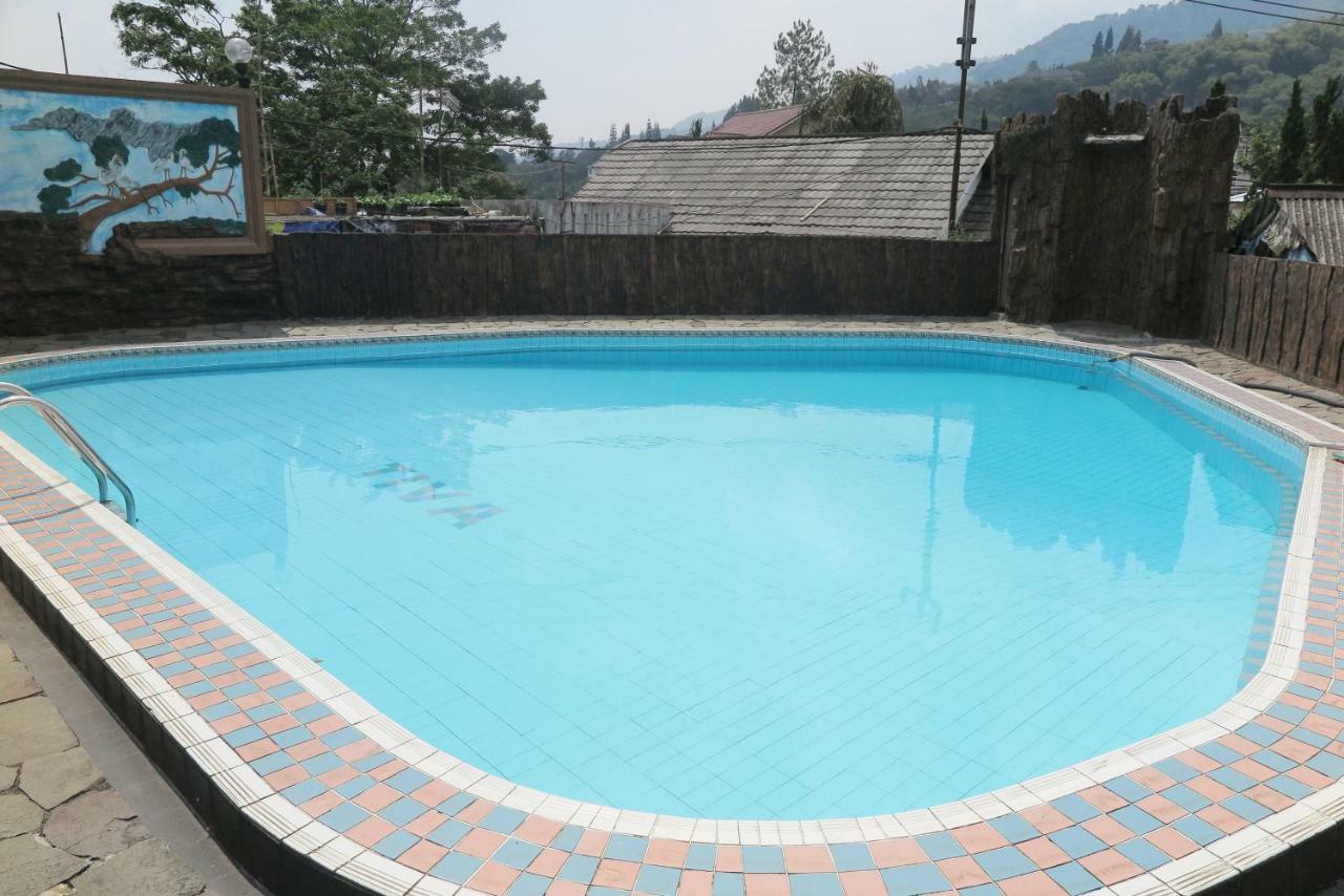 Villa Tiandiva Cisarua Εξωτερικό φωτογραφία