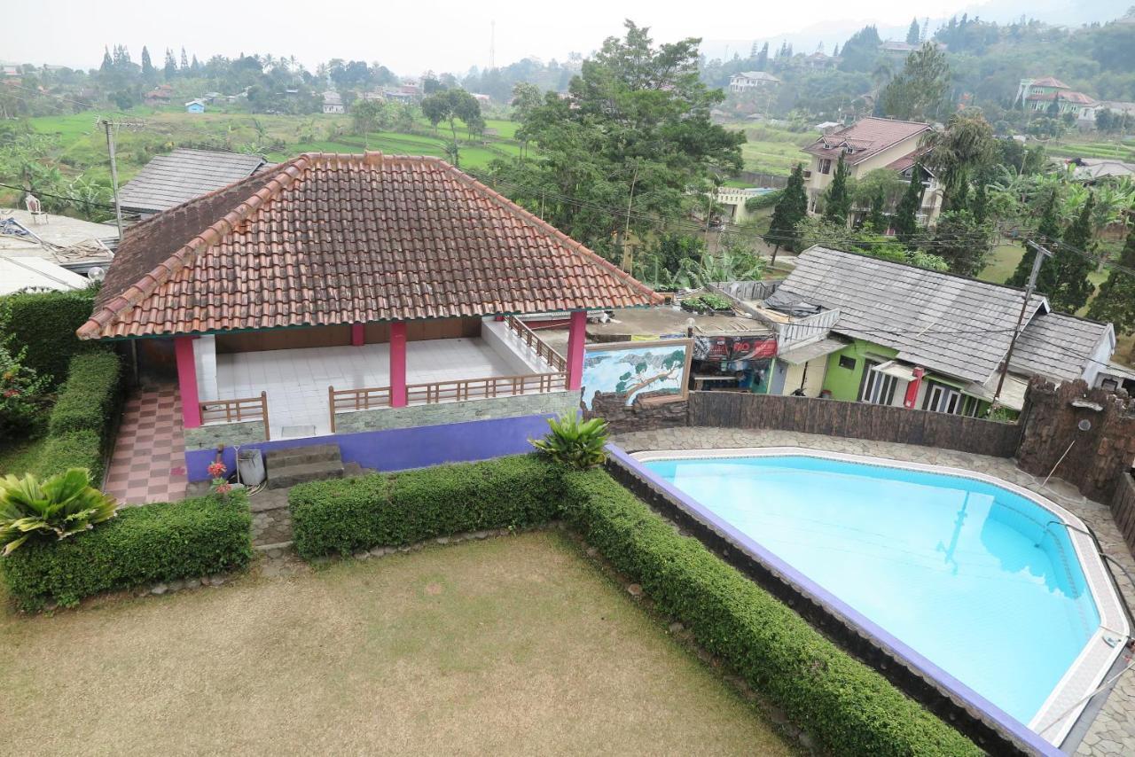 Villa Tiandiva Cisarua Εξωτερικό φωτογραφία